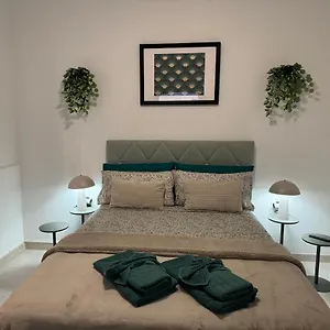 https://dream-majuelos.adeje-hotels.com